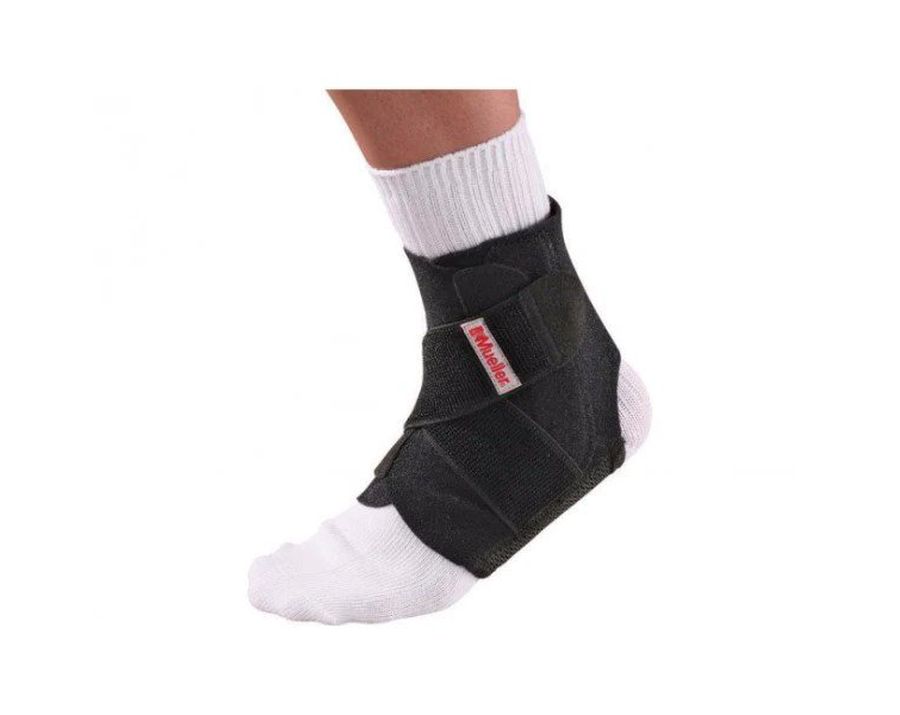 MUELLER Adjustable Ankle Stabilizer